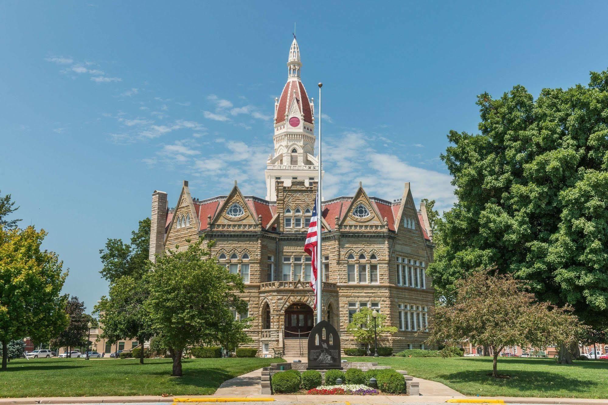 Rodeway Inn Pittsfield Εξωτερικό φωτογραφία