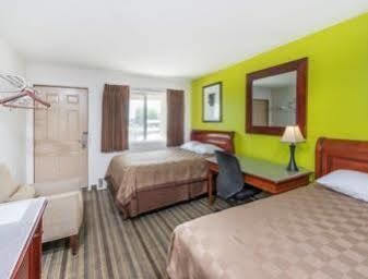 Rodeway Inn Pittsfield Εξωτερικό φωτογραφία